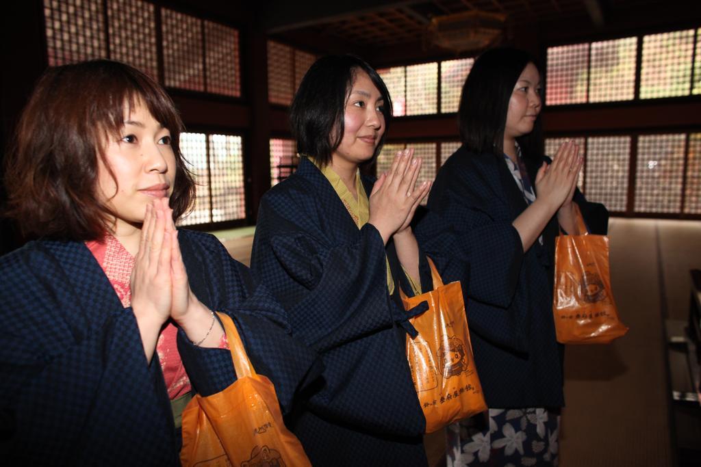 Tofuya Ryokan, Onogawa Onsen, Sauna, Barrier-Free Ξενοδοχείο Yonezawa Εξωτερικό φωτογραφία